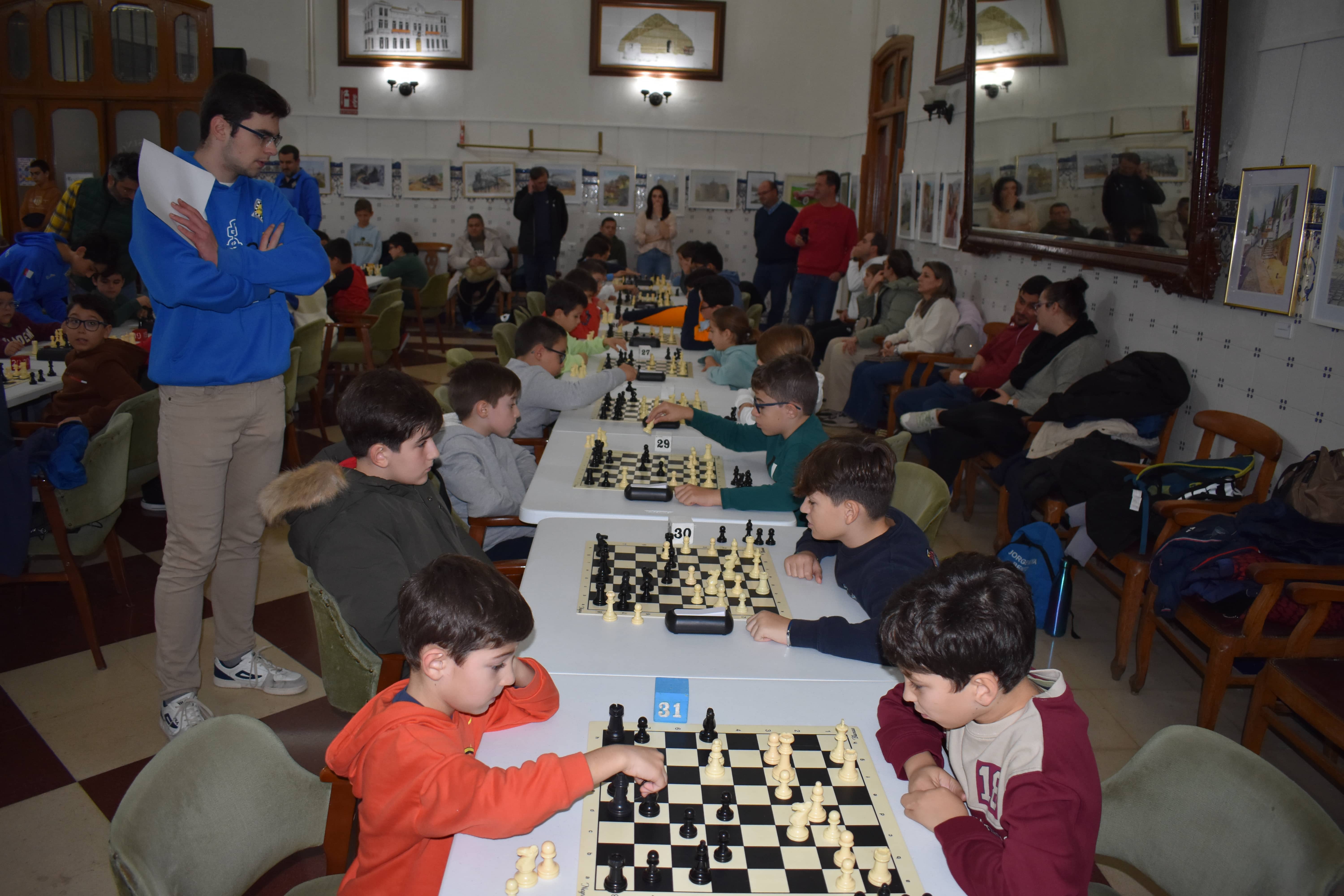 Virgen de las Viñas conquista su primer Interescolar en la XV edición del torneo de ajedrez 7 Padres en el torneo